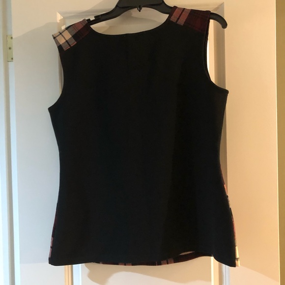 Ricki’s red and black plaid top NWT - Picture 2 of 4